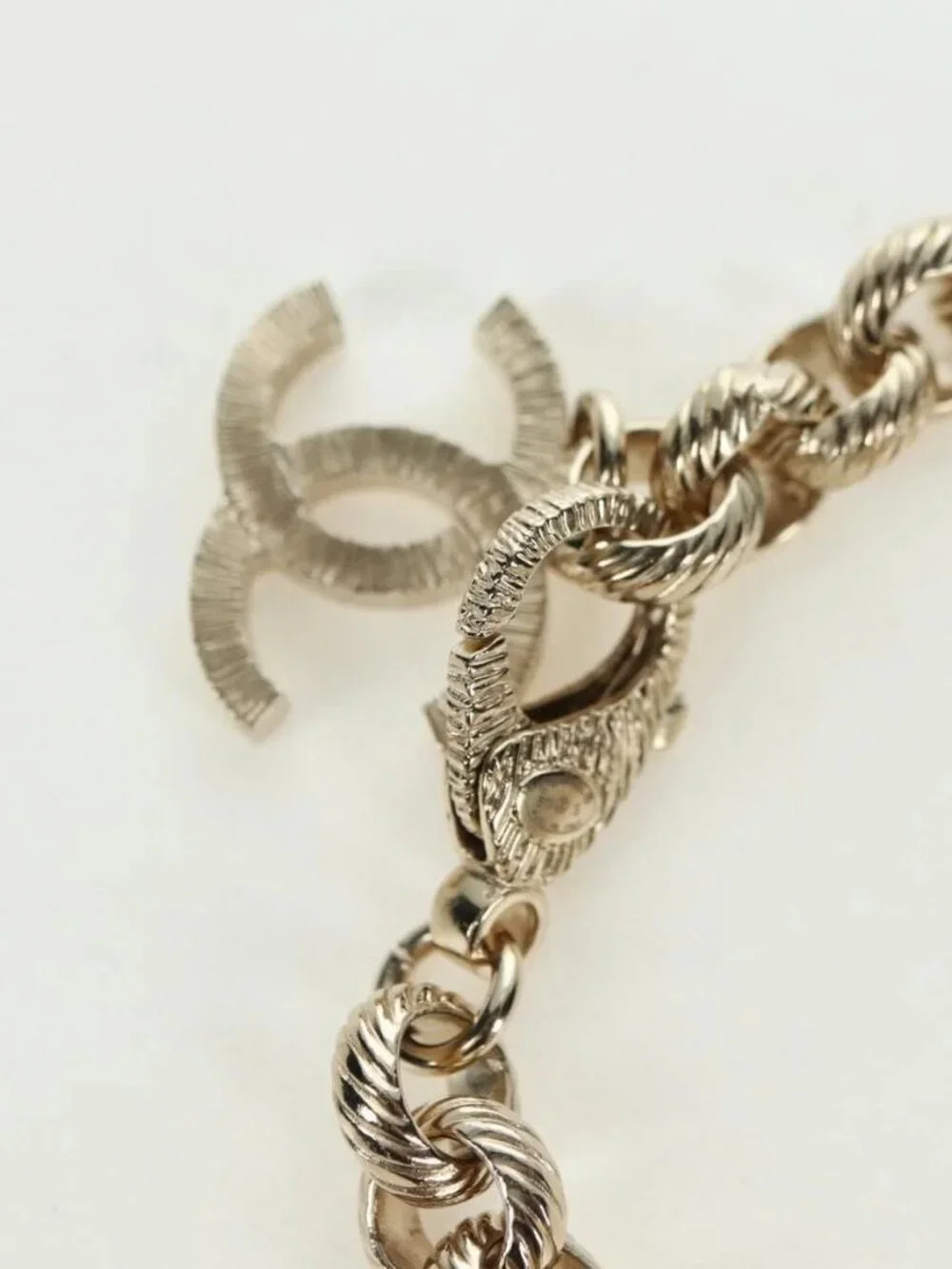 CHANEL Logo Bracelet metal Champagne Gold CC Auth 178800SM